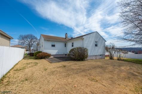 293 Maitland Avenue Paterson NJ 07502