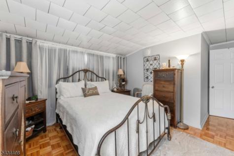 24 Robertson Road West Orange NJ 07052