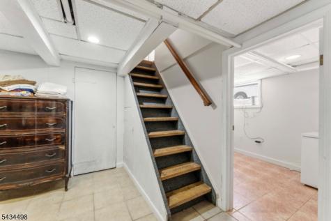 24 Robertson Road West Orange NJ 07052