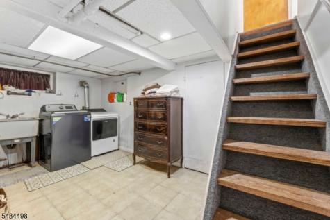 24 Robertson Road West Orange NJ 07052