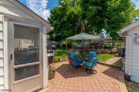 24 Robertson Road West Orange NJ 07052