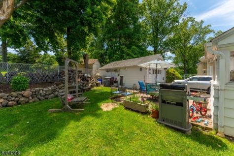 24 Robertson Road West Orange NJ 07052