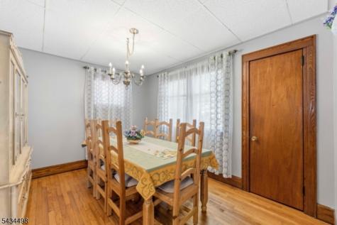 24 Robertson Road West Orange NJ 07052