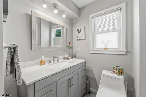 24 Robertson Road West Orange NJ 07052