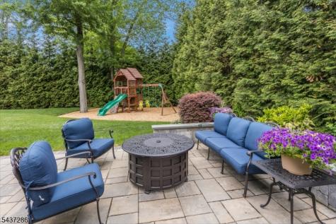 1 Copperfield Way Morris NJ 07960