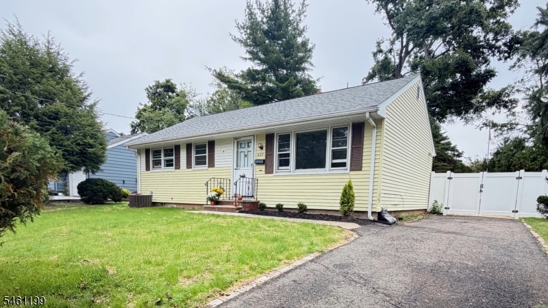 627 Warfield Road North Plainfield NJ 07063