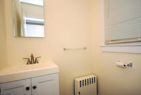 82 Linden Avenue North Plainfield NJ 07060