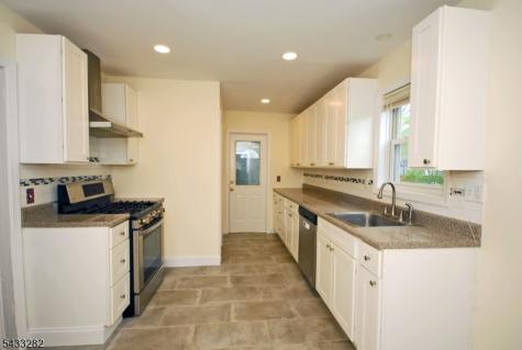82 Linden Avenue North Plainfield NJ 07060