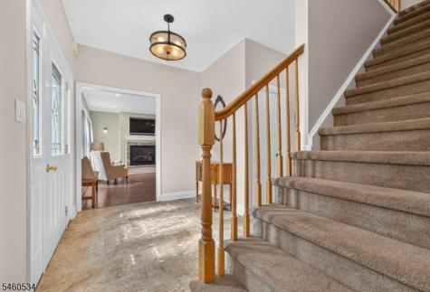 6 Pinewood Road Holland NJ 08848