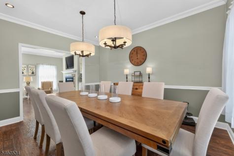 6 Pinewood Road Holland NJ 08848