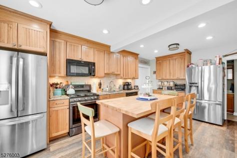 22 Glenridge Road West Milford NJ 07421