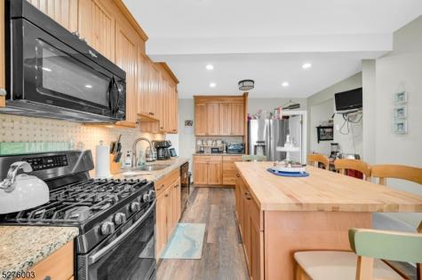 22 Glenridge Road West Milford NJ 07421