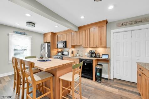 22 Glenridge Road West Milford NJ 07421