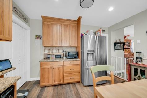 22 Glenridge Road West Milford NJ 07421