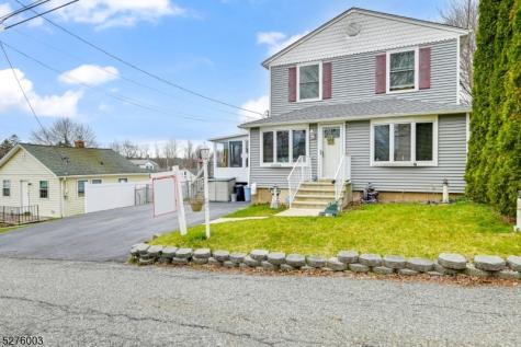 22 Glenridge Road West Milford NJ 07421