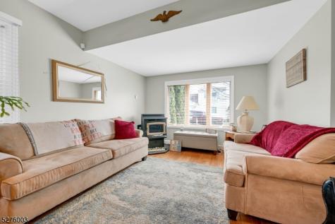 22 Glenridge Road West Milford NJ 07421