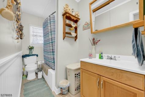 22 Glenridge Road West Milford NJ 07421