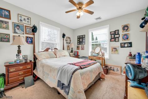 22 Glenridge Road West Milford NJ 07421