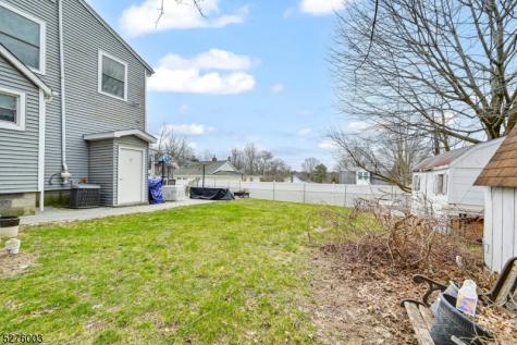22 Glenridge Road West Milford NJ 07421