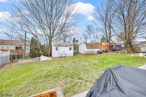 22 Glenridge Road West Milford NJ 07421