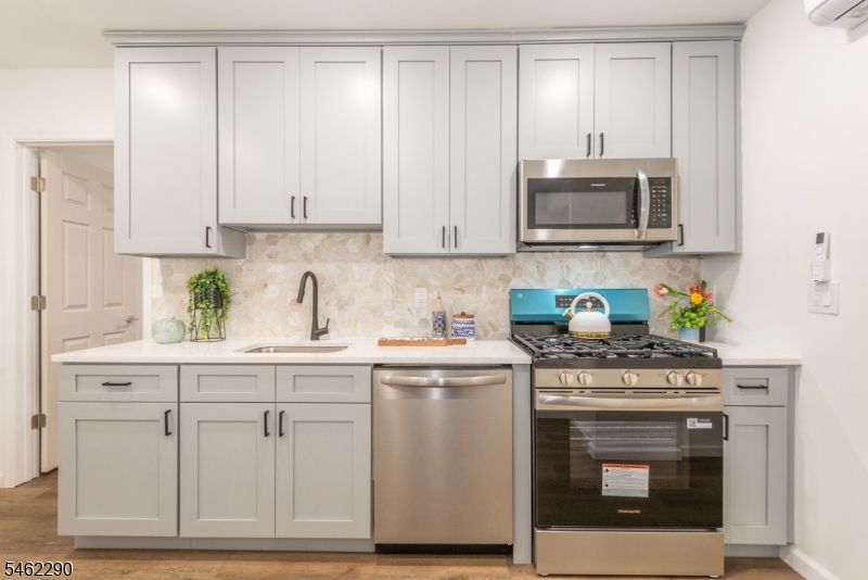 94 Washington Avenue Irvington NJ 07111