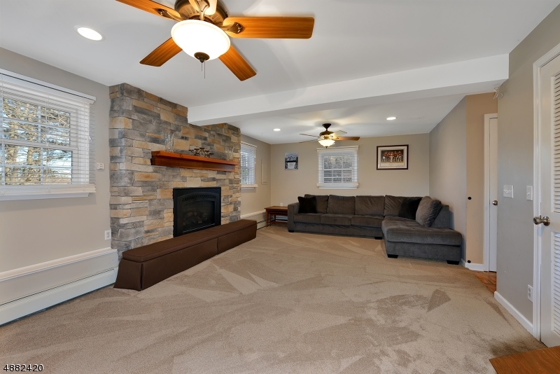 12 Studer Road Clinton NJ 08809