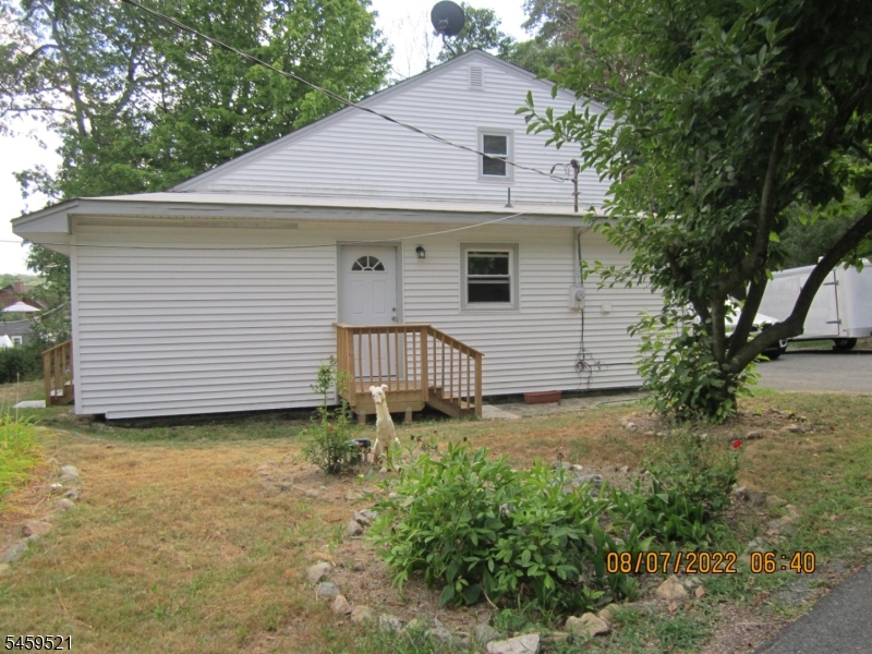 322 Squaw Trail Hopatcong NJ 07821