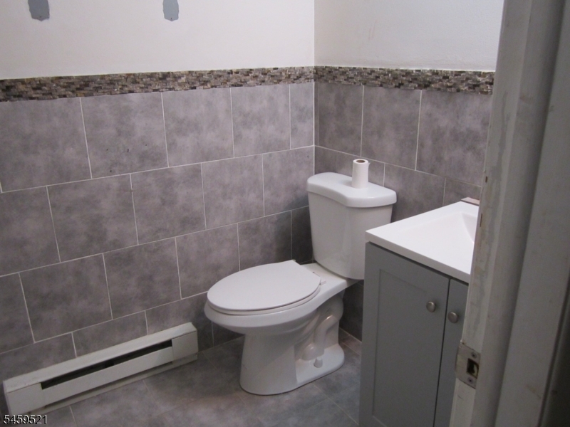 322 Squaw Trail Hopatcong NJ 07821