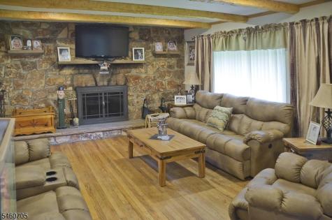 7 Salmon Lane Roxbury NJ 07852