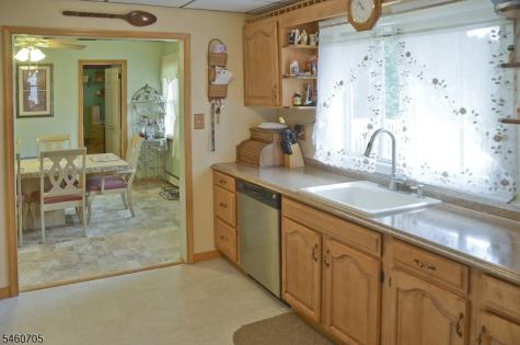 7 Salmon Lane Roxbury NJ 07852