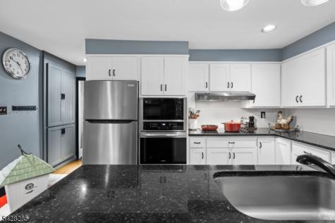 269 Quakertown Road Franklin NJ 08867