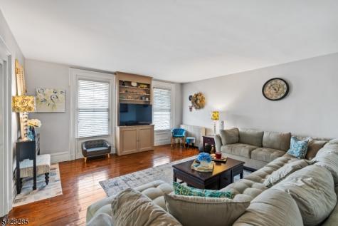 269 Quakertown Road Franklin NJ 08867