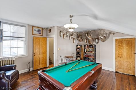 269 Quakertown Road Franklin NJ 08867