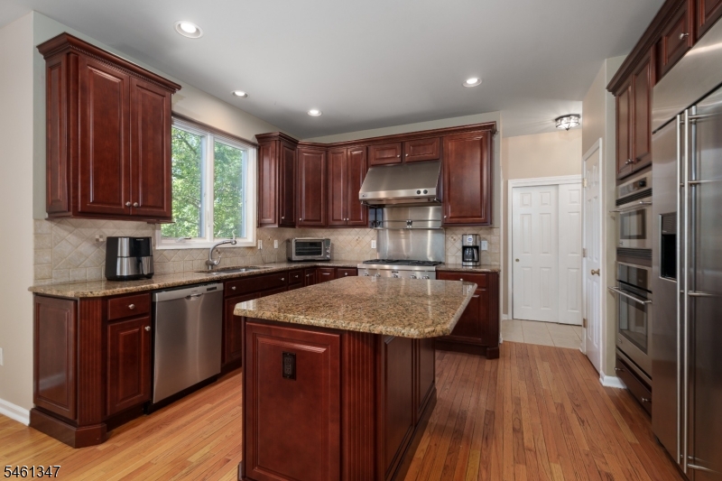 11 Tanglewood Court Montgomery NJ 08558