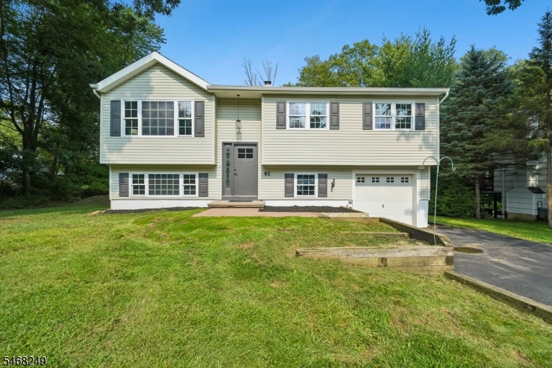 41 Paula Drive Washington NJ 07853