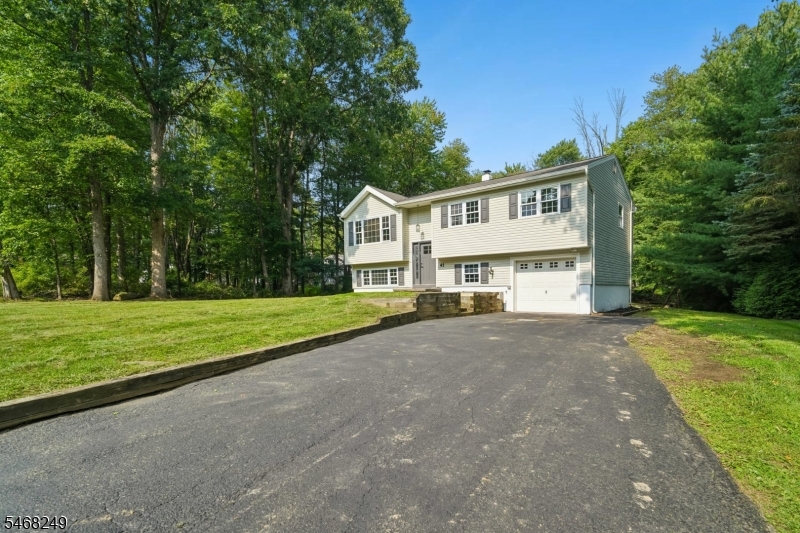 41 Paula Drive Washington NJ 07853