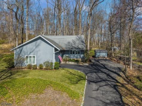 296 Andersen Road Holland NJ 08848