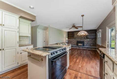 296 Andersen Road Holland NJ 08848