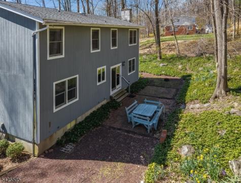 296 Andersen Road Holland NJ 08848