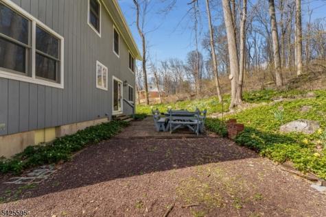 296 Andersen Road Holland NJ 08848