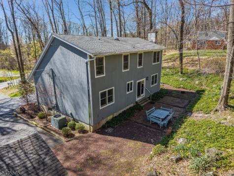 296 Andersen Road Holland NJ 08848
