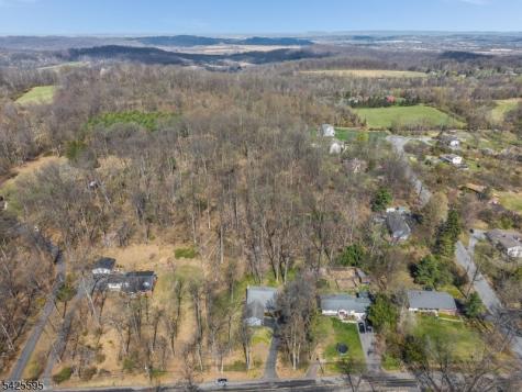 296 Andersen Road Holland NJ 08848
