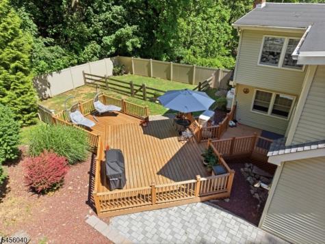 70 Old Mountain Road Clinton NJ 08833