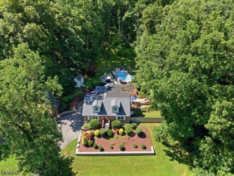 70 Old Mountain Road Clinton NJ 08833