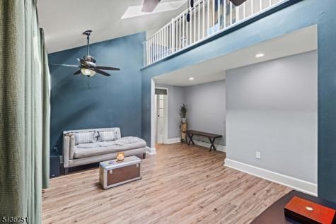 126 E Union Street Burlington NJ 08016