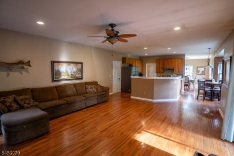 24 Shippen Ridge Oxford NJ 07863