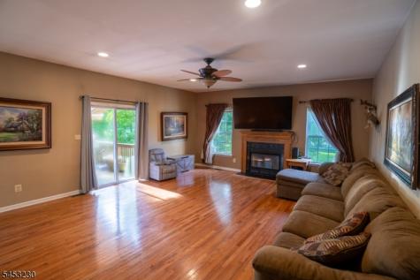 24 Shippen Ridge Oxford NJ 07863