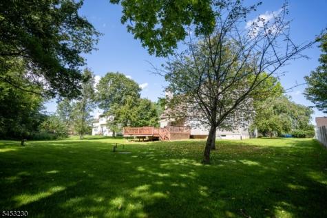 24 Shippen Ridge Oxford NJ 07863