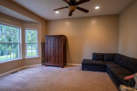 24 Shippen Ridge Oxford NJ 07863