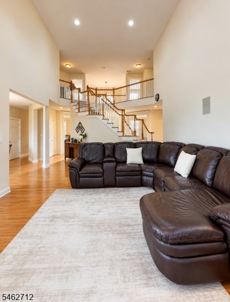 81 Crestview Drive Clinton NJ 08809